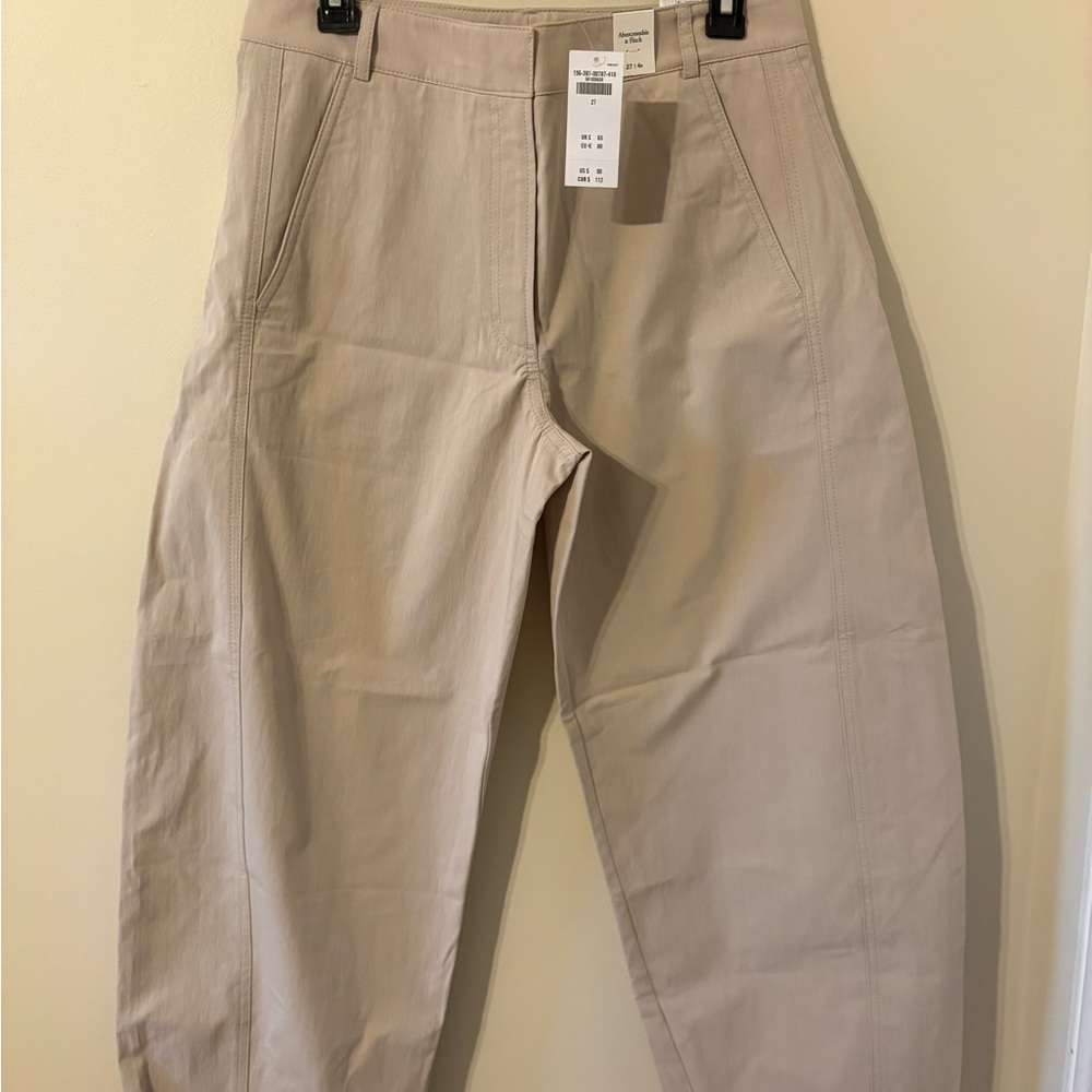 Abercrombie & Fitch Light Beige Men's Chino Pants